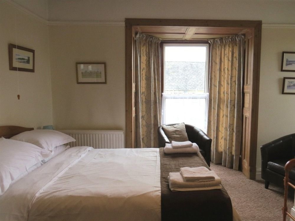 Glasfryn Guest House Llanybyther Extérieur photo