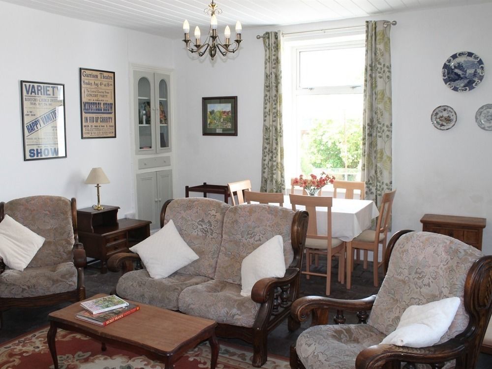 Glasfryn Guest House Llanybyther Extérieur photo
